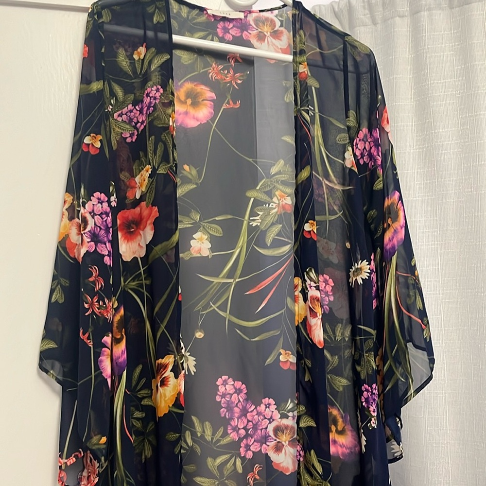 Floral Duster. Very flowy. Comfortable.